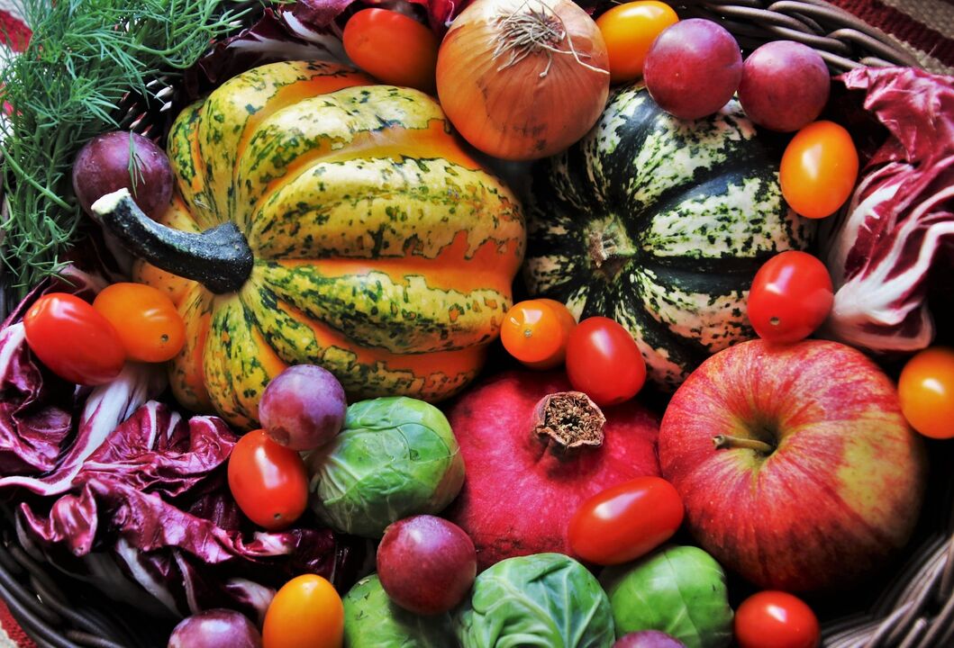 血液型 II の人の食事は野菜と果物で構成されている必要があります。