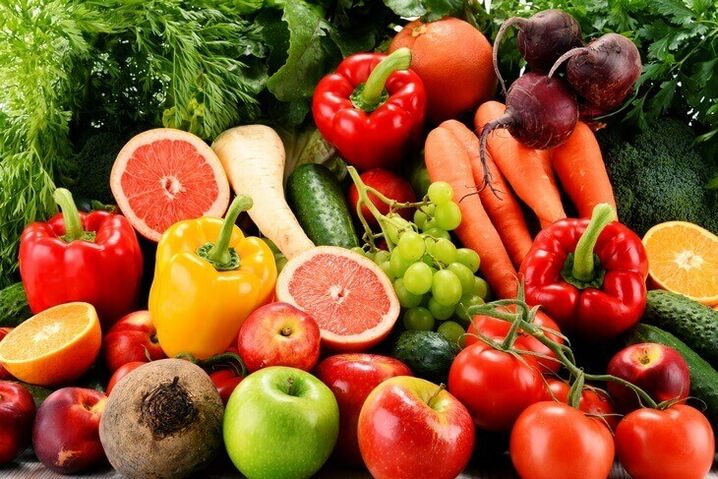 減量のための毎日の食事には、ほとんどの野菜と果物を含めることができます